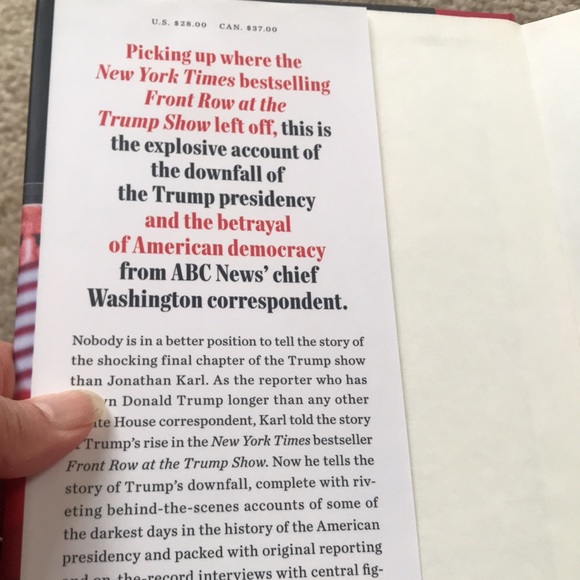 🌸NEW🌸 “Betrayal” Book - Picture 3 of 6